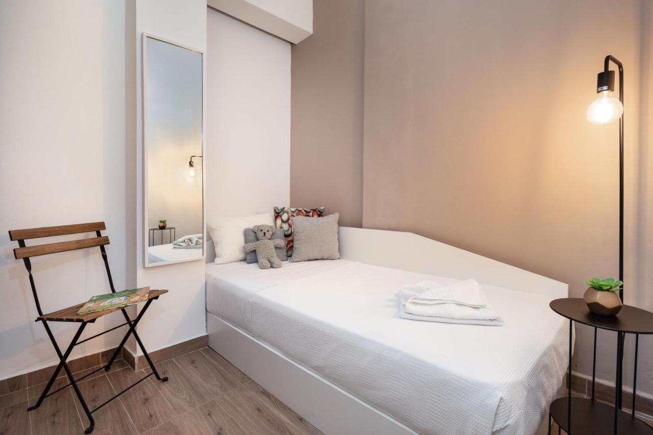Mystique 2 Bd Aparment By Blupine Apartment Athens Ngoại thất bức ảnh