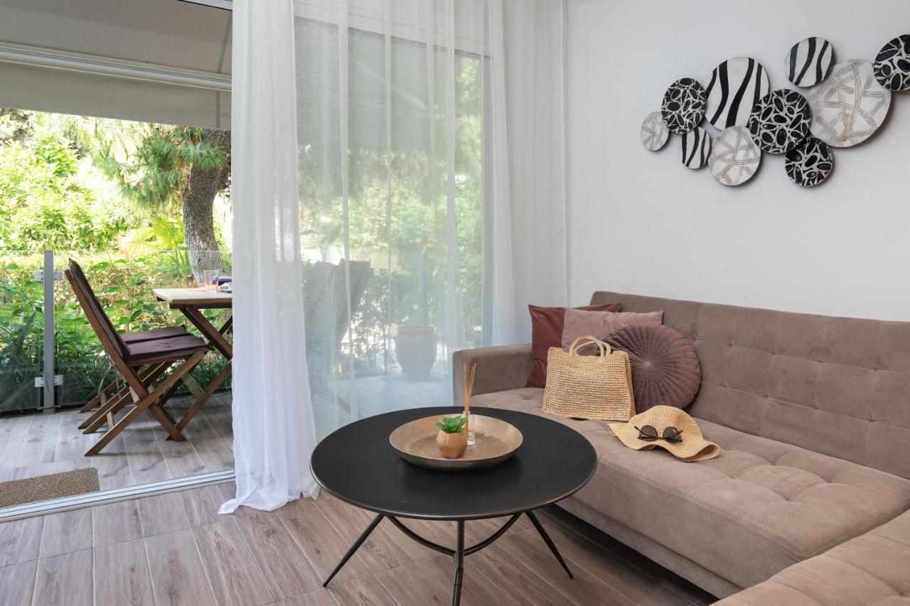 Mystique 2 Bd Aparment By Blupine Apartment Athens Ngoại thất bức ảnh